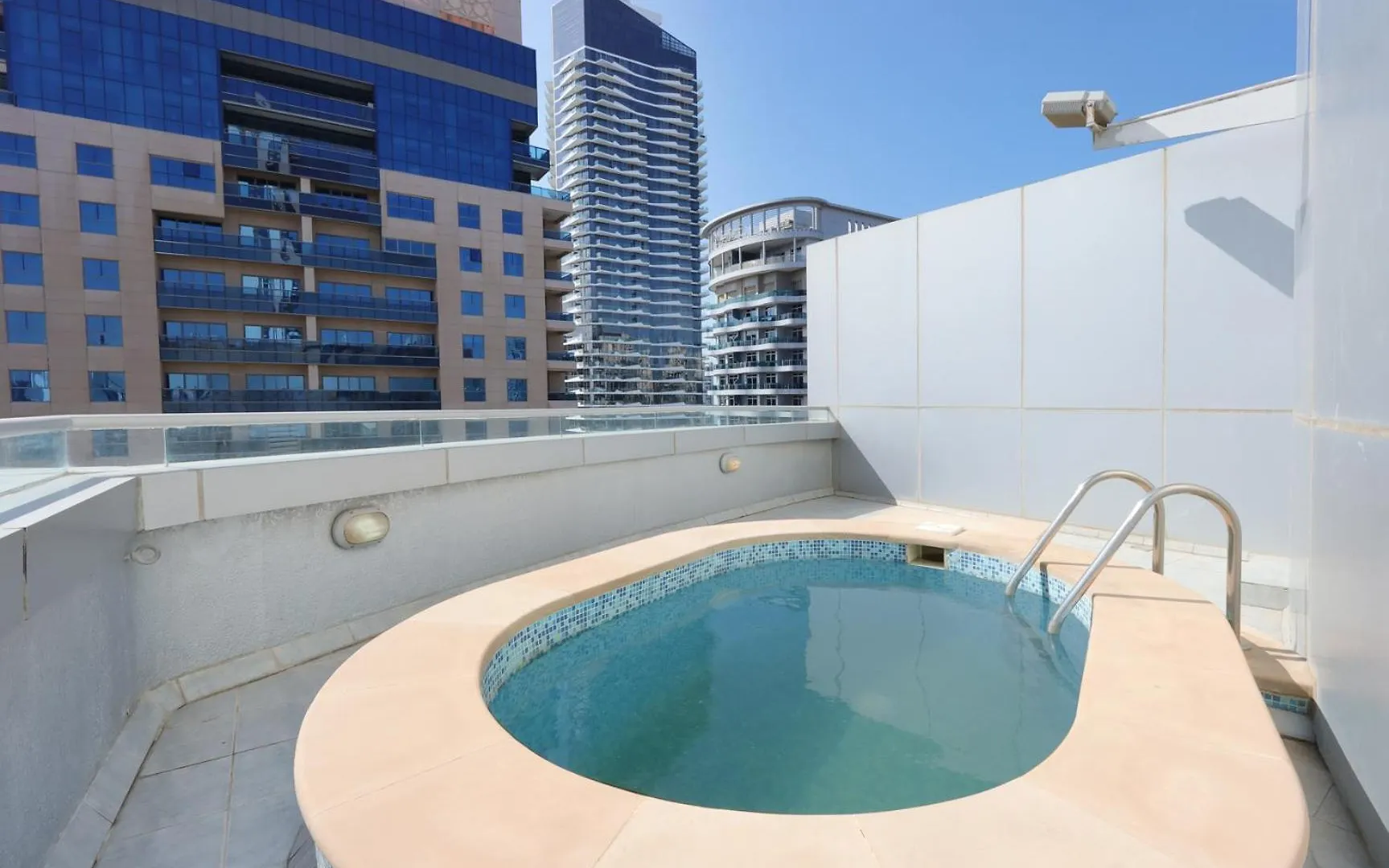 Livbnb - Contemporary Suite With Private Plunge Pool Dubai Apartment