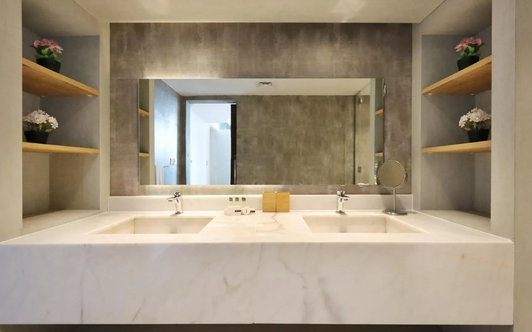 Livbnb - Contemporary Suite With Private Plunge Pool Dubai United Arab Emirates